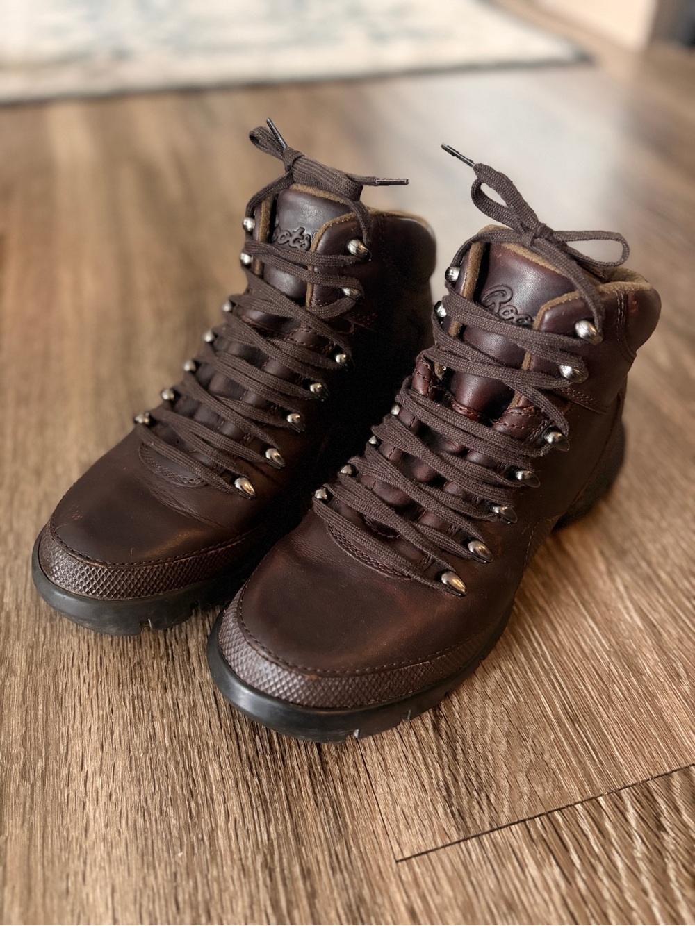 Women’s Brown Leather Hiking Boots - Roots